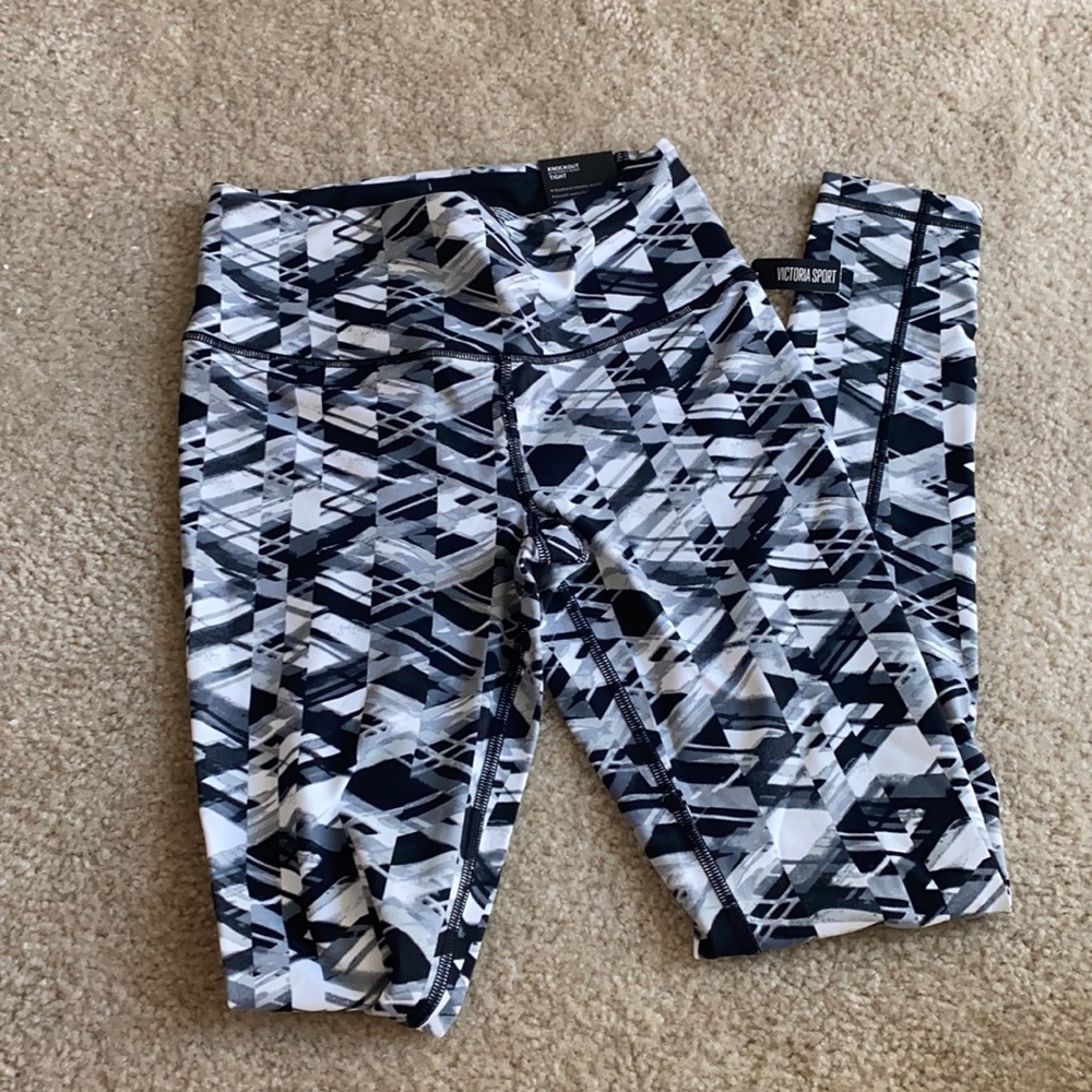 NWT Victoria’s Secret Leggings